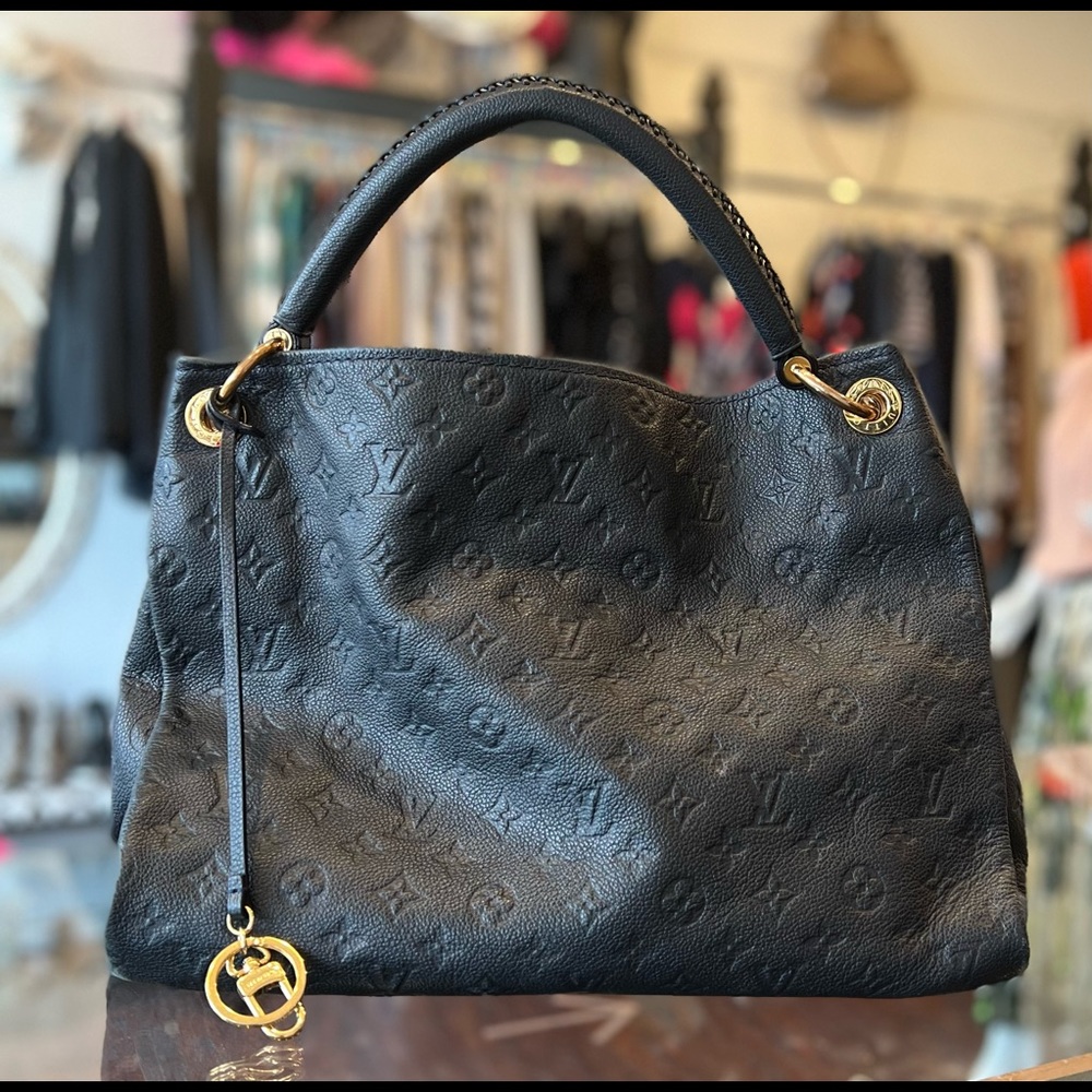 Louis Vuitton Artsy empriente bag